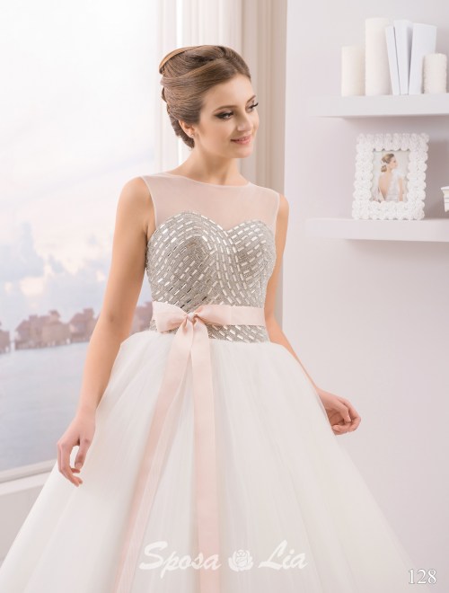 https://www.sposa-lia.com/images/stories/virtuemart/product/128 (2).jpg